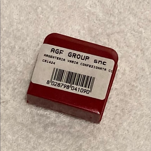 NWOT Silver necklace with dove charm - Picture 3 of 4